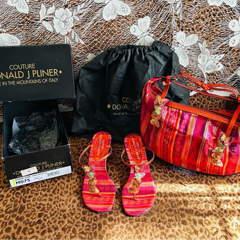 Donald J. Pliner Couture Handbag with matching Shoes!